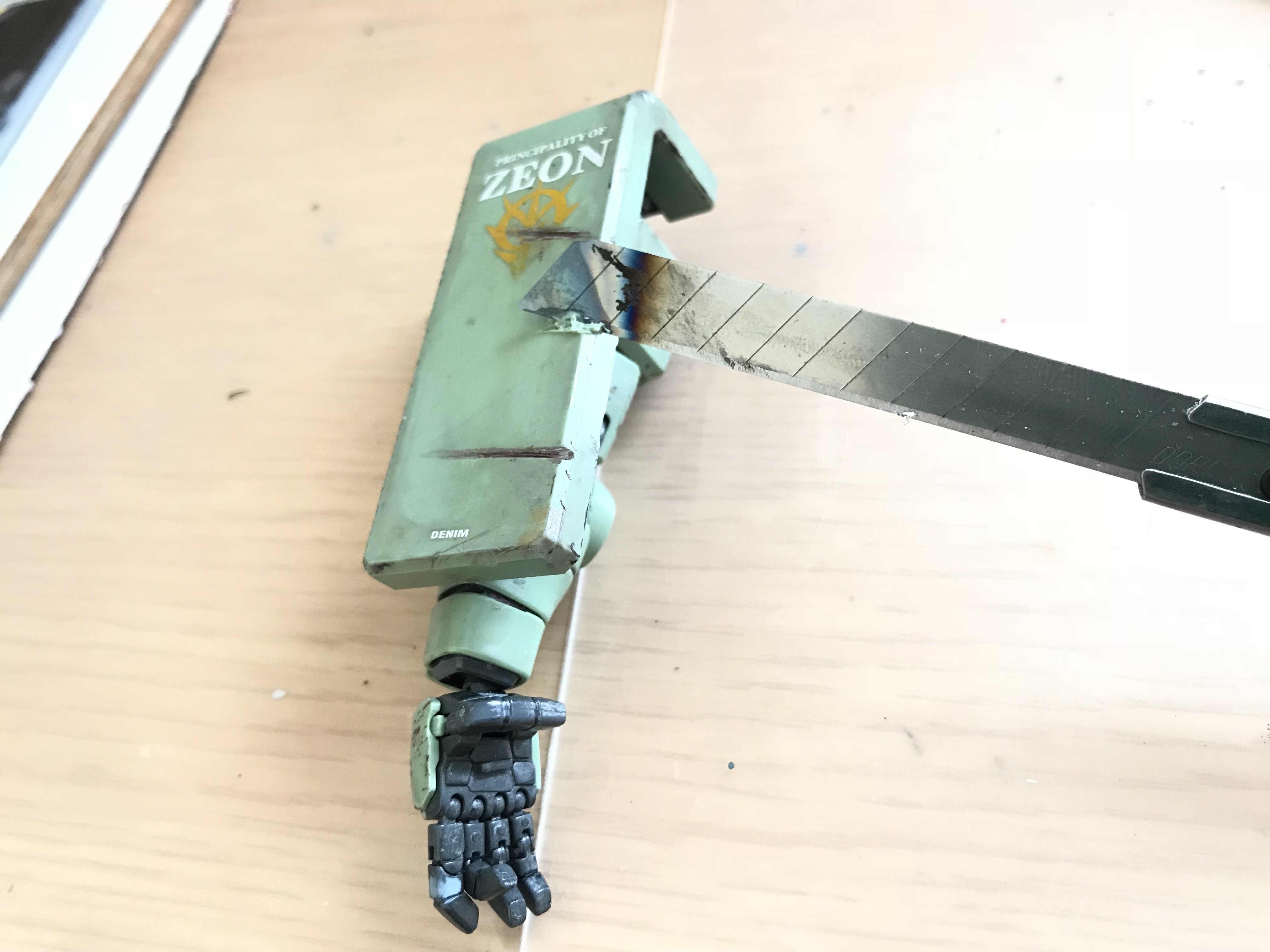 ガンプラのウェザリングが簡単