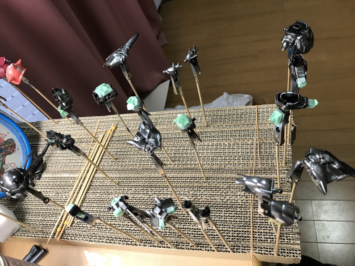 ガンプラのメタリック塗装